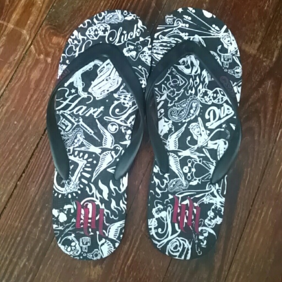 dvs flip flops